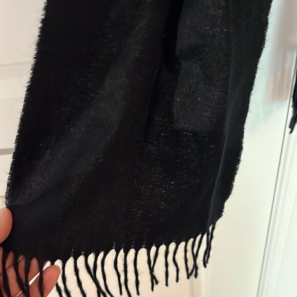 NWT New Nordstrom Rack 100% Cashmere Black Rock fronted 10” wide winter Scarf - Picture 4 of 6